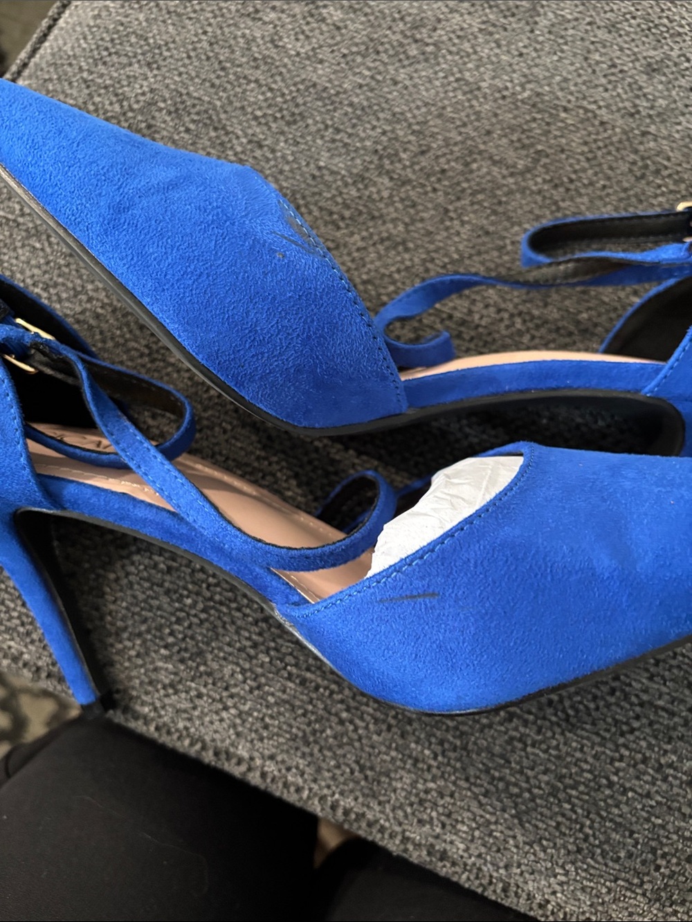 SICARE Women's High Heels Pumps Closed Pointed Toe Cross Strap D'Orsay Pumps - Picture 5 of 5